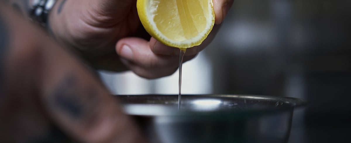lemon squeeze still from the chef video gareth evans